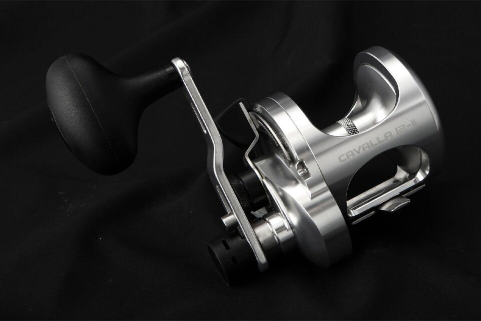 Okuma Cavalla CAV-12II Sağ El Çıkrık Makinesi